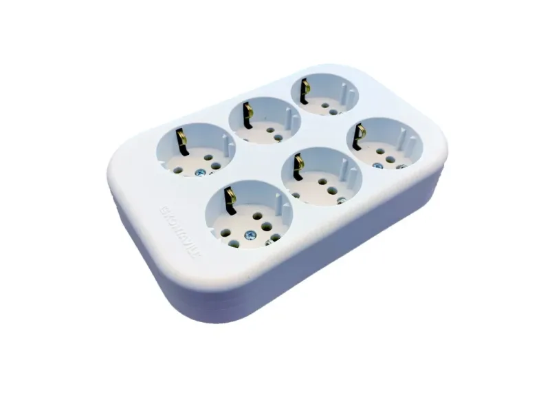 DAFX 1-162 6x2P+F 6-os falon kívüli szerelhető aljzat elosztó dugalj fehér